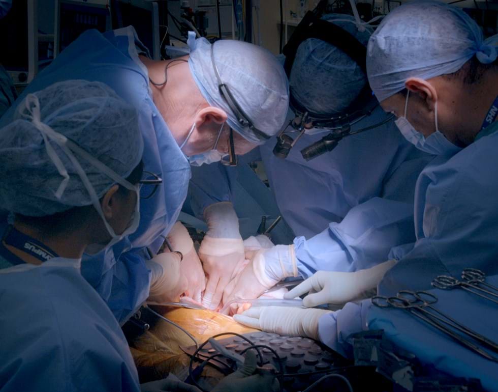 Surgeons: At The Edge of Life Returns to BBC Two